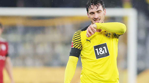 Dortmund: Hummels nay đã già…