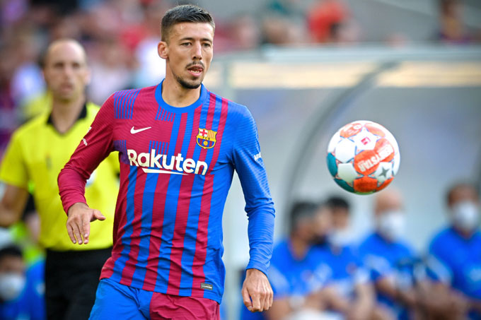 Lenglet không muốn rời Barca