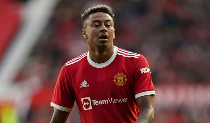 Lingard cần sớm rời MU