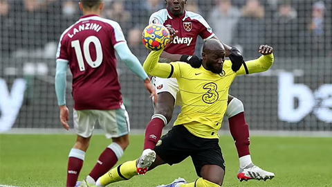 Tuchel thừa nhận sai lầm khi sử dụng Lukaku khiến Chelsea thua West Ham