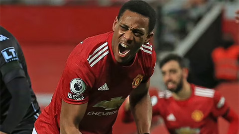 Newcastle tính chi 6 triệu bảng mượn Martial trong tháng 1