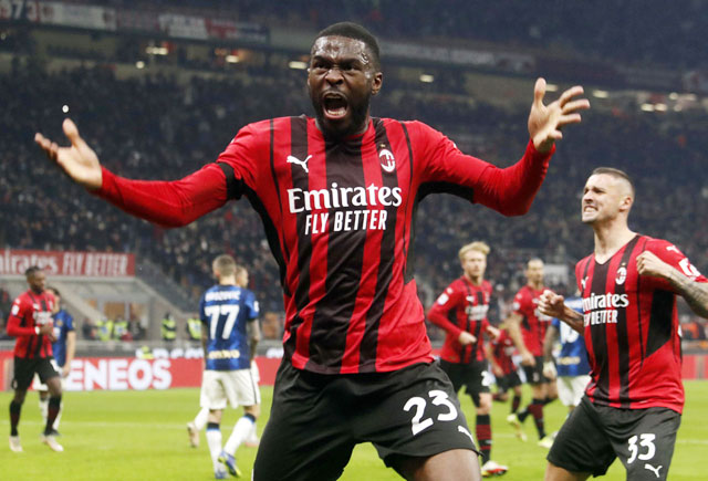 Tomori ăn mừng cảm xúc trong màu áo Milan