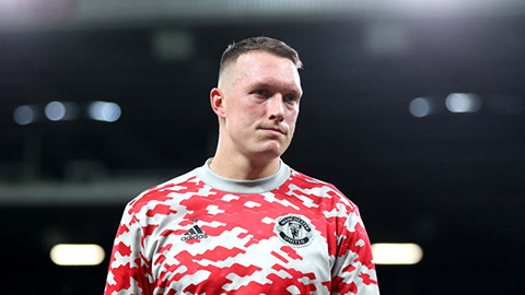 Phil Jones có thể đá chính cho MU sau 2 năm