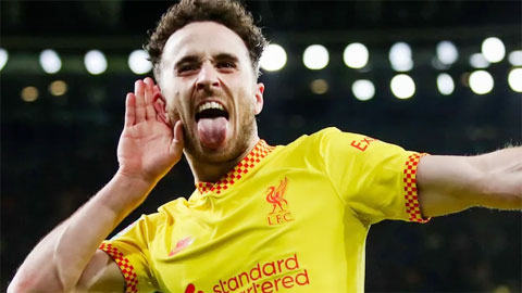 Jota đang giúp Liverpool vơi nỗi nhớ Salah