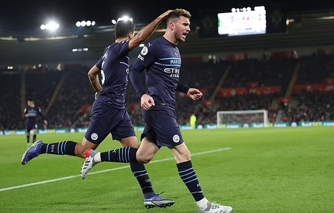 Man City thoát thua trước Soton