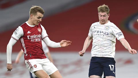 Odegaard vs De Bruyne: De Bruyne 'xịn' có xịn hơn De Bruyne 'phiên bản'?