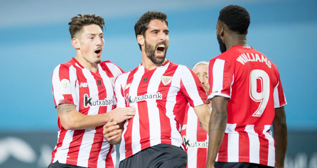 Raul Garcia (giữa) đang cố gắng thay đổi để thích nghi ở Bilbao