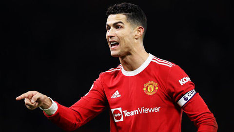 Fan MU phấn khích khi Ronaldo bị loại khỏi đội hình