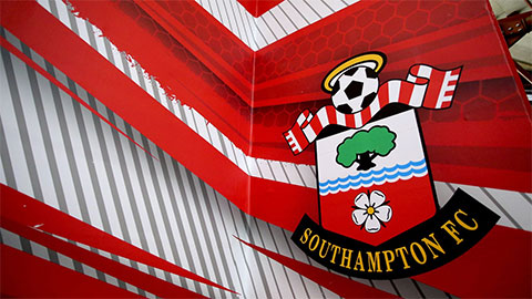 Southampton được chuyển giao cho công ty có doanh thu tỷ đô