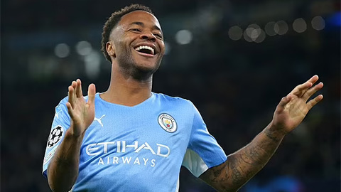 Sterling quay ngược thái độ với Man City