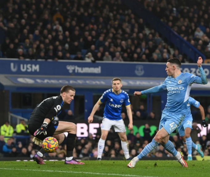 Foden ghi bàn duy nhất giúp Man City đánh bại Everton