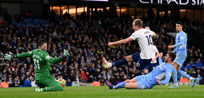 Kane một tay hủy diệt Man City ngay trên sân Etihad