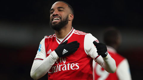 Lacazette & cái duyên derby London ở Emirates