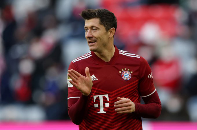 Lewandowski lập cú đúp ở trận Bayern vs Greuther Furth