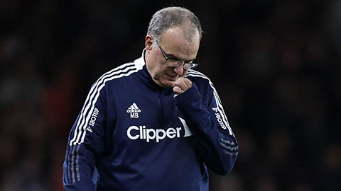 Bielsa khóc khi chia tay cầu thủ Leeds