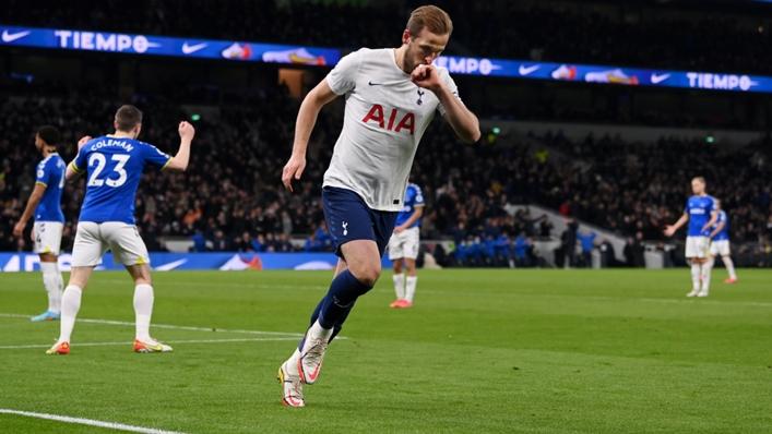 Harry Kane trở lại mạnh mẽ