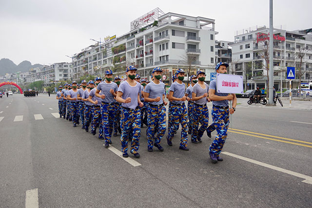 Khối chạy tập thể Lữ đoàn 147