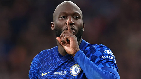 Lukaku cam kết tương lai với Chelsea, kêu gọi các thành viên đoàn kết