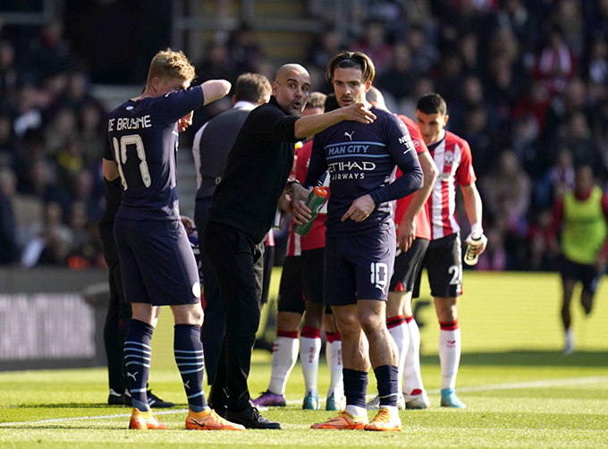 Man City không thể mất tập trung vào lúc này