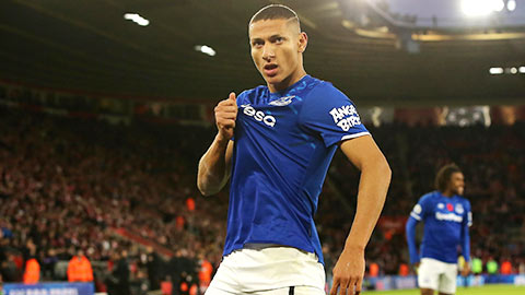 Man United chọn Richarlison thay Ronaldo