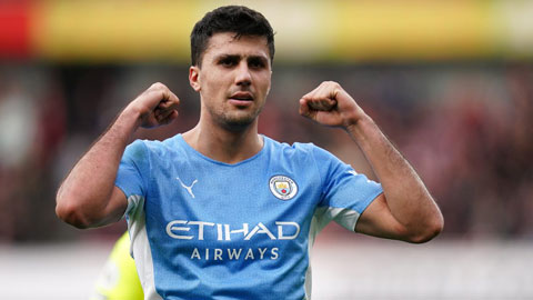 Man City giữ chân Rodri bằng lương khủng