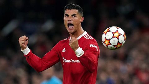 Cristiano Ronaldo sẽ ở lại M.U sau mùa này: Vì đôi ta vẫn cần có nhau!