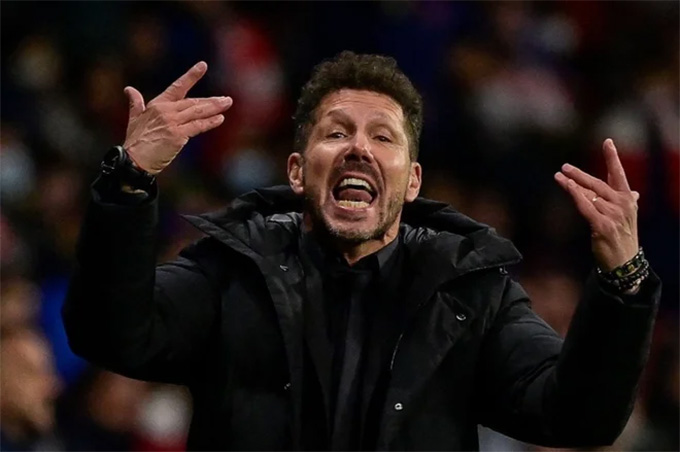 HLV Simeone gặp khó khăn khi đối đầu Man City