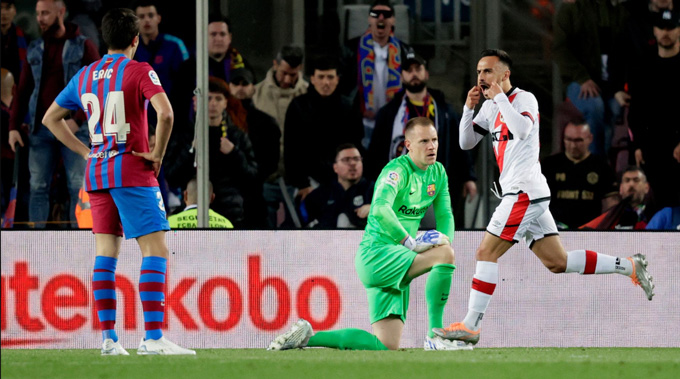 Alvaro Garcia ghi bàn thắng duy nhất trận Barca vs Vallecano