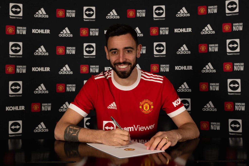 Bruno Fernandes đã ký hợp đồng mới với Man United, có thời hạn 5 năm, hưởng 290.000 bản mỗi tuần