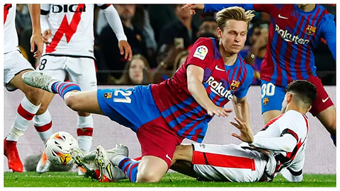 De Jong cân nhắc rời Barca