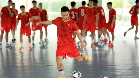 ĐT futsal nam Việt Nam sang Thái Lan tập huấn