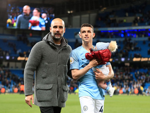 Phil Foden đang ngày càng xuất sắc hơn dưới sự chỉ bảo của HLV Pep Guardiola