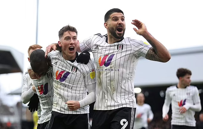 Fulham gần như sẽ là đội đầu tiên thăng hạng lên Premier League