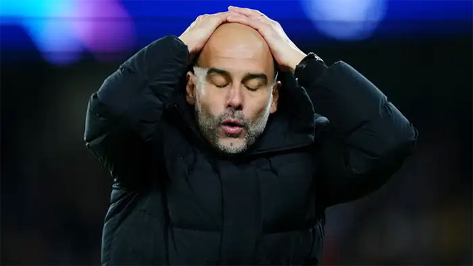 HLV Guardiola tiếc nuối sau một pha hỏng ăn của Man City