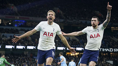 Harry Kane, 'bom tấn' để M.U quên đi Champions League