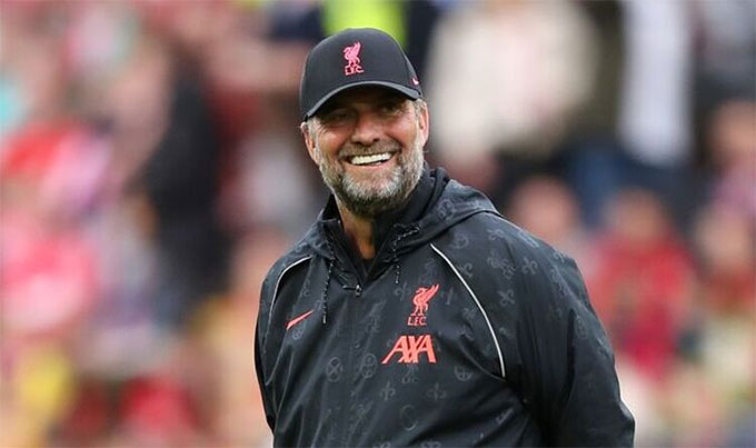 HLV Klopp được Liverpool liên hệ khi đang uống cafe ở Lisbon