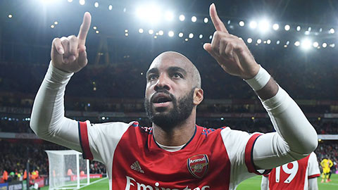 Arsenal cân nhắc gia hạn với Lacazette