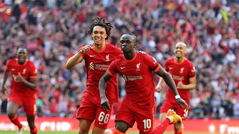 Liverpool còn 11 trận để hoàn thành 'cú ăn 4'