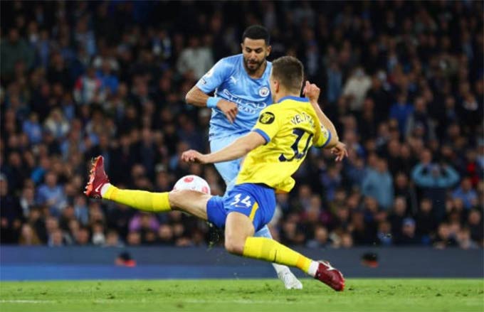 Mahrez đã gượng lại rất nhanh sau thất bại trước Liverpool