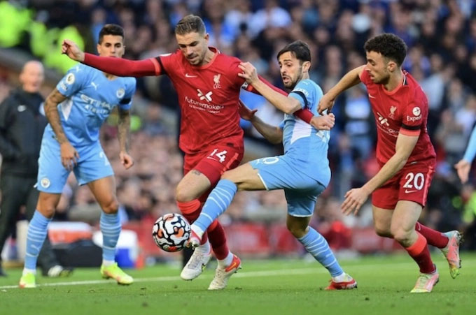 Man City và Liverpool đang đua tranh quyết liệt cho chức vô địch