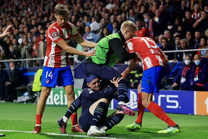 Các cầu thủ Atletico Madrid làm xáu xí hình ảnh của mình tại Wanda Metropolitano