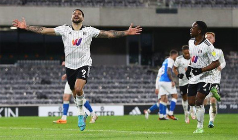 Aleksandar Mitrovic ghi tới 40 bàn sau tròn 40 trận mùa này