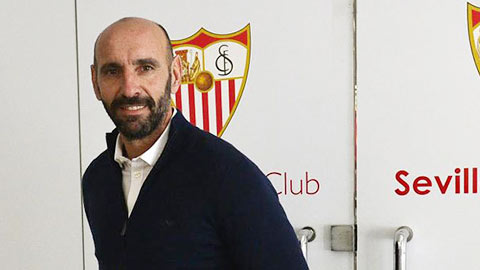 Alves tái ngộ Monchi