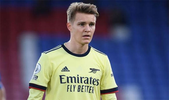 Odegaard mắc lỗi khiến Arsenal bị thổi phạt đền