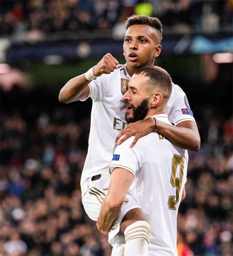 Rodrygo cho biết anh đã trưởng thành nhiều khi được chơi cạnh đàn anh Benzema