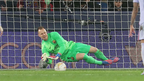 Ter Stegen, điểm tựa cho chiến thắng