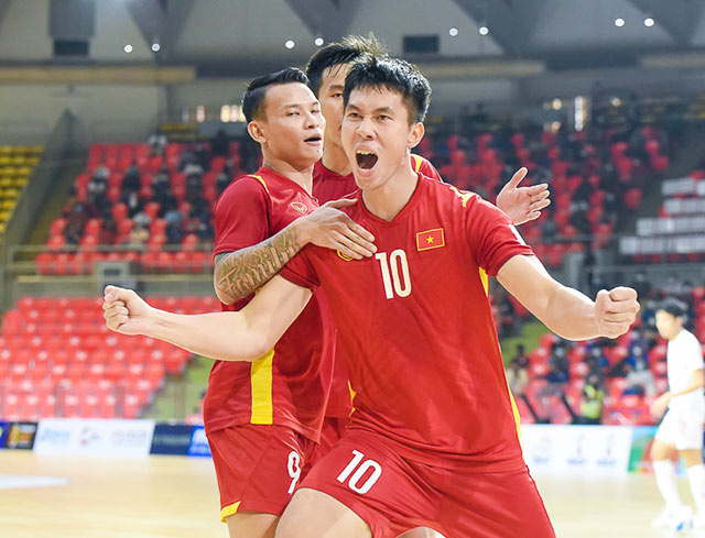 Thịnh Phát ăn mừng bàn thắng vào lưới ĐT futsal Myanmar ở trận tranh hạng Ba tại giải futsal ĐNÁ vừa qua