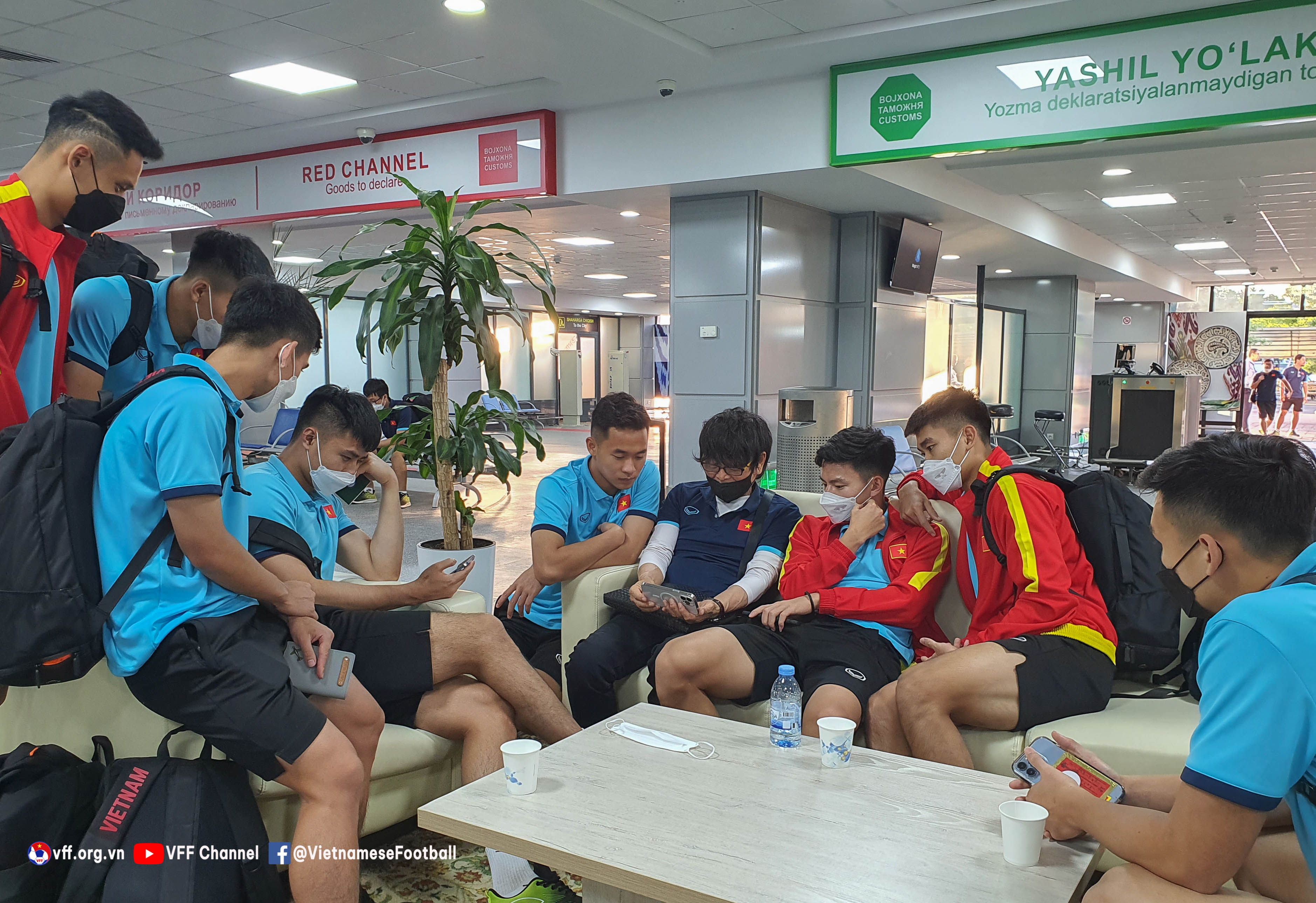 U23 Việt Nam đã có mặt ở Uzbekistan chuẩn bị cho VCK U23 châu Á 2022 - Ảnh: VFF