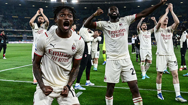  Milan ngày càng gần Scudetto sau trận thắng Verona vừa qua