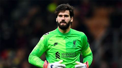 Alisson tâng bốc Courtois, không ngạc nhiên khi Real hạ Man City ngoạn mục